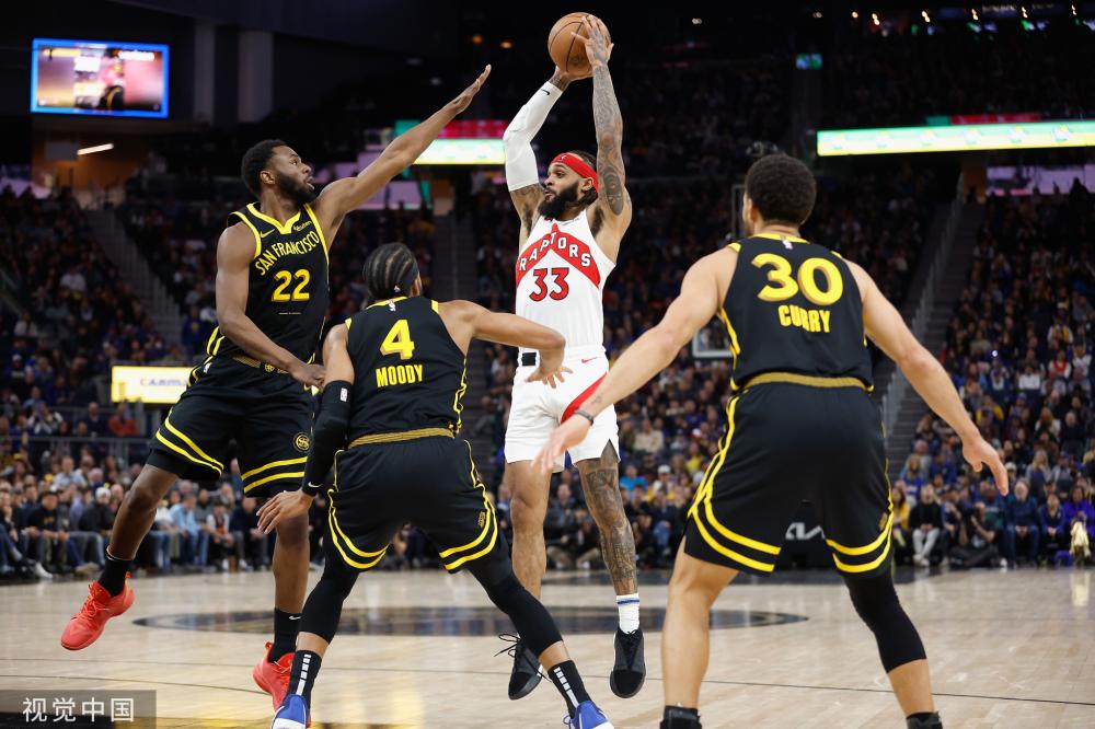 展示了他在 展示了他在